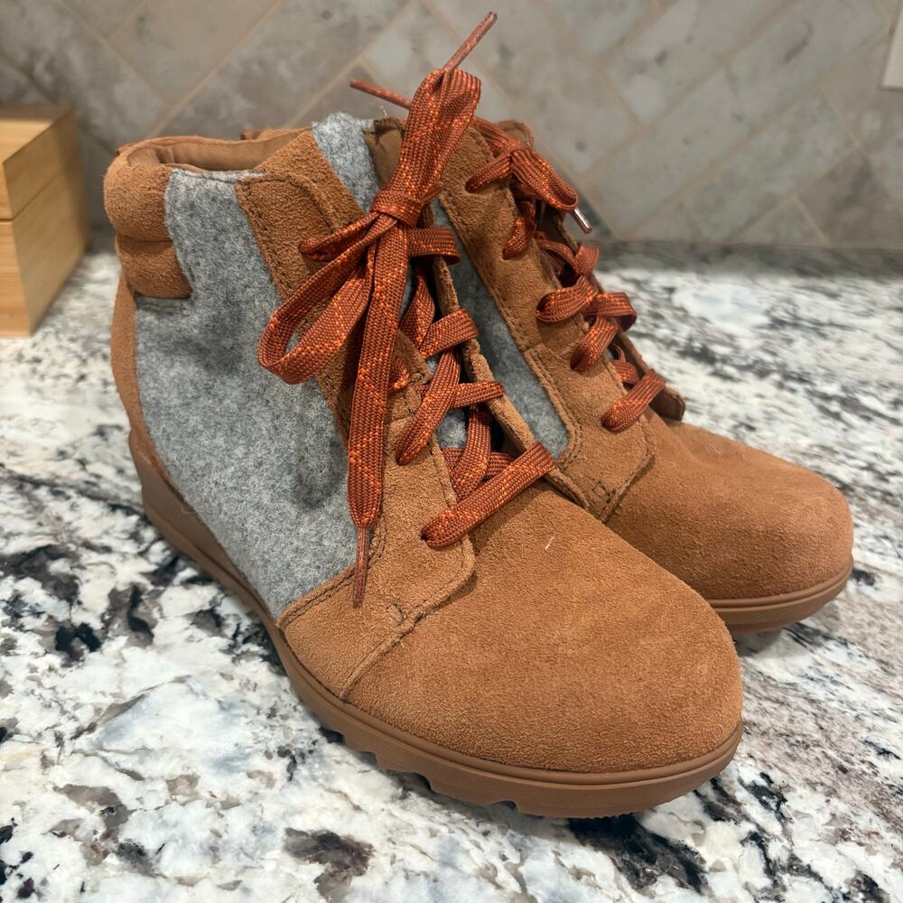 Like New SOREL Evie Ankle Lace-Up Wedge Booties - Brown and Gray Size 8.5 - Picture 1 of 7